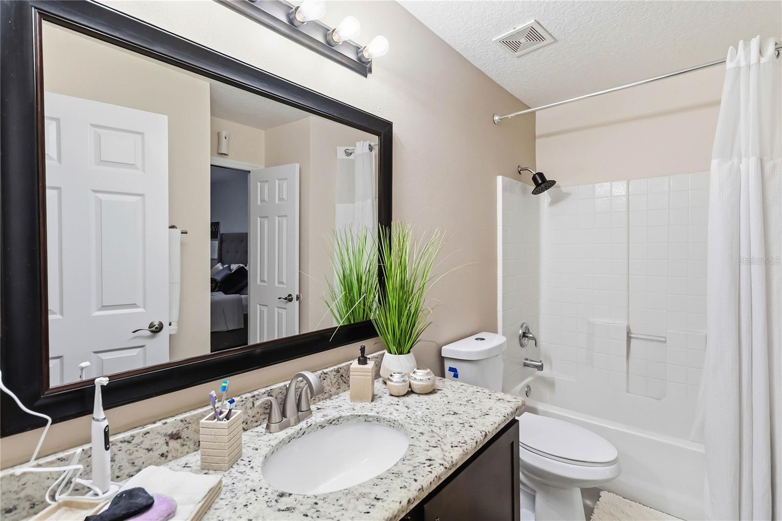 GREENBROOK VILLAS AT ERROL ESTATES 02 - Residential