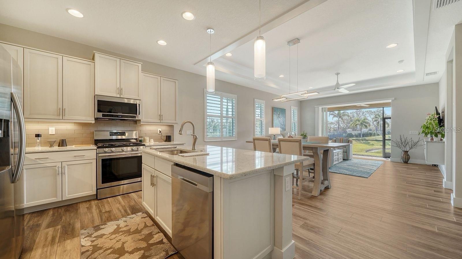 UNIVERSITY VILLAGE - Residential