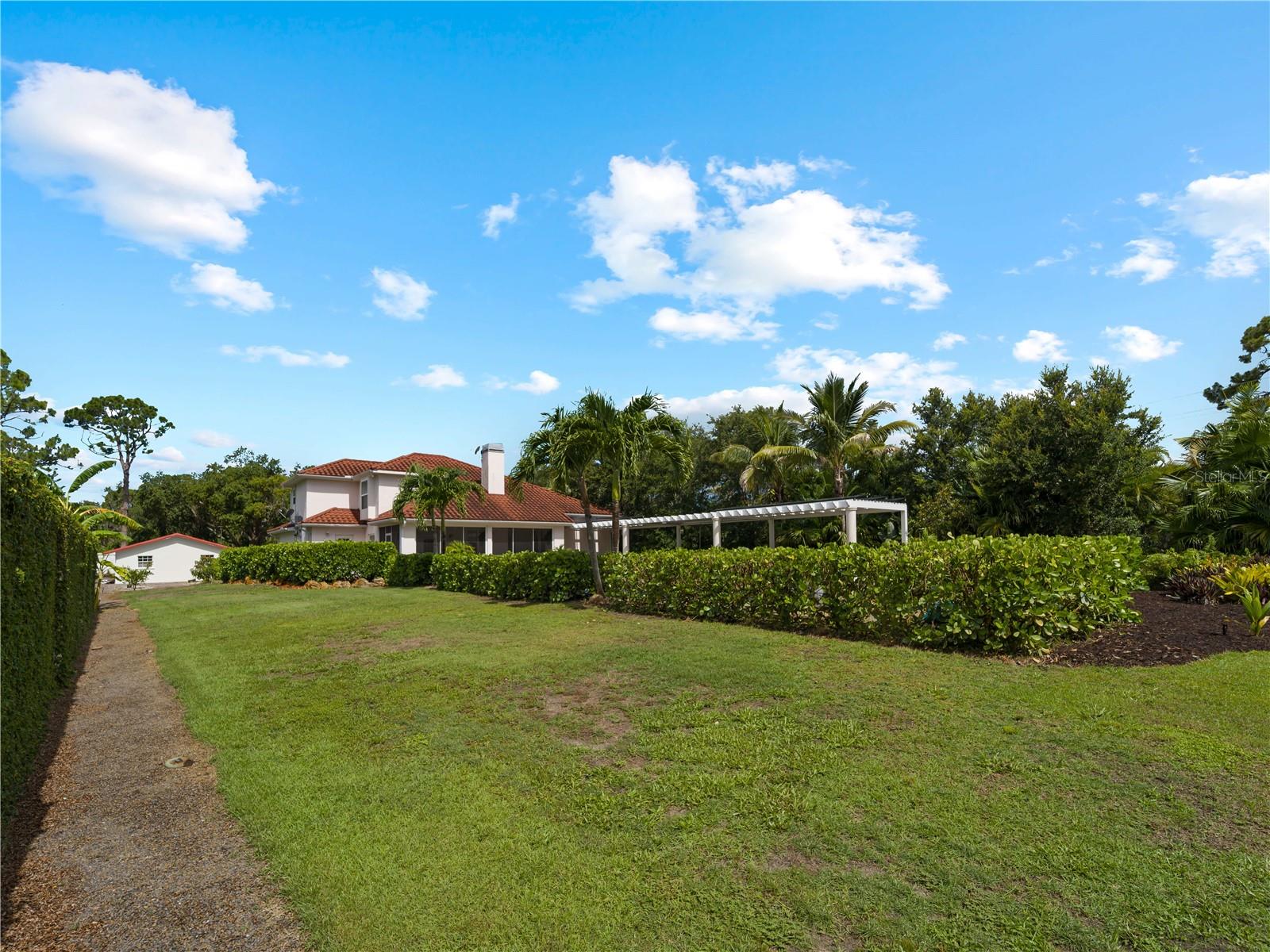 ENGLEWOOD GARDENS - Residential