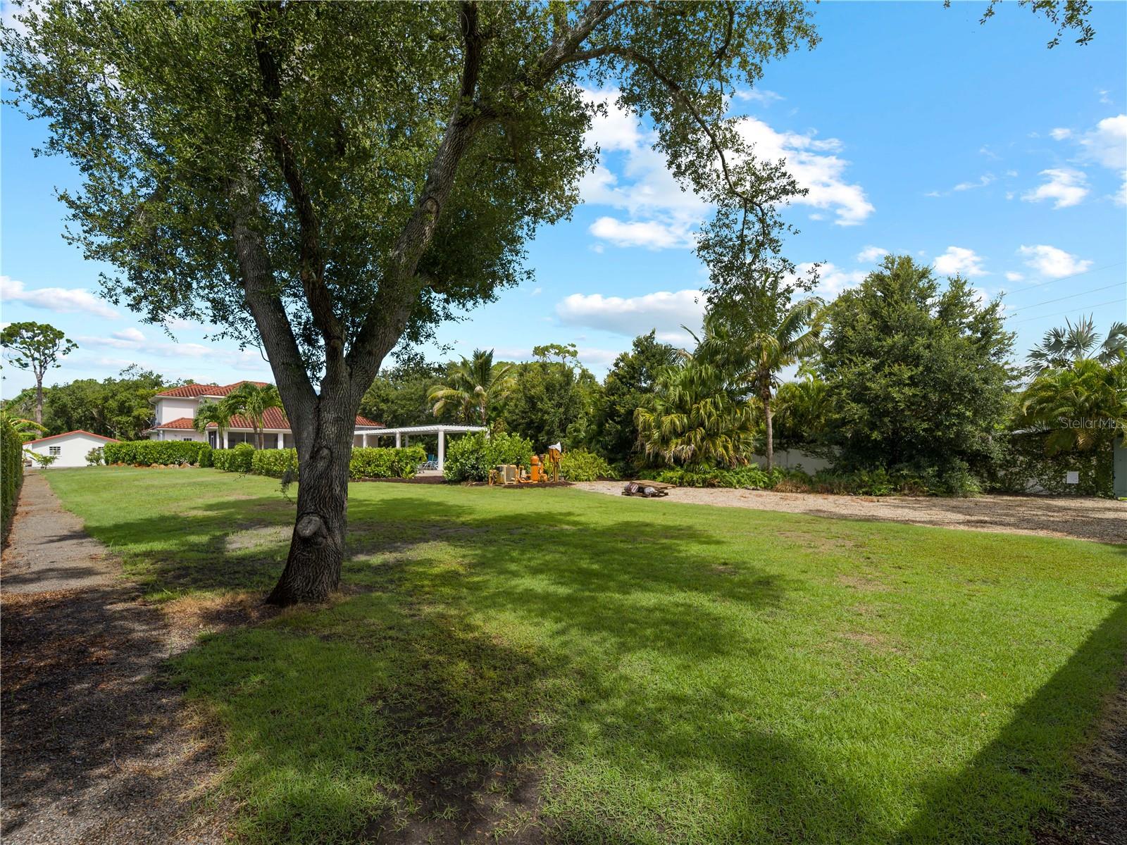 ENGLEWOOD GARDENS - Residential