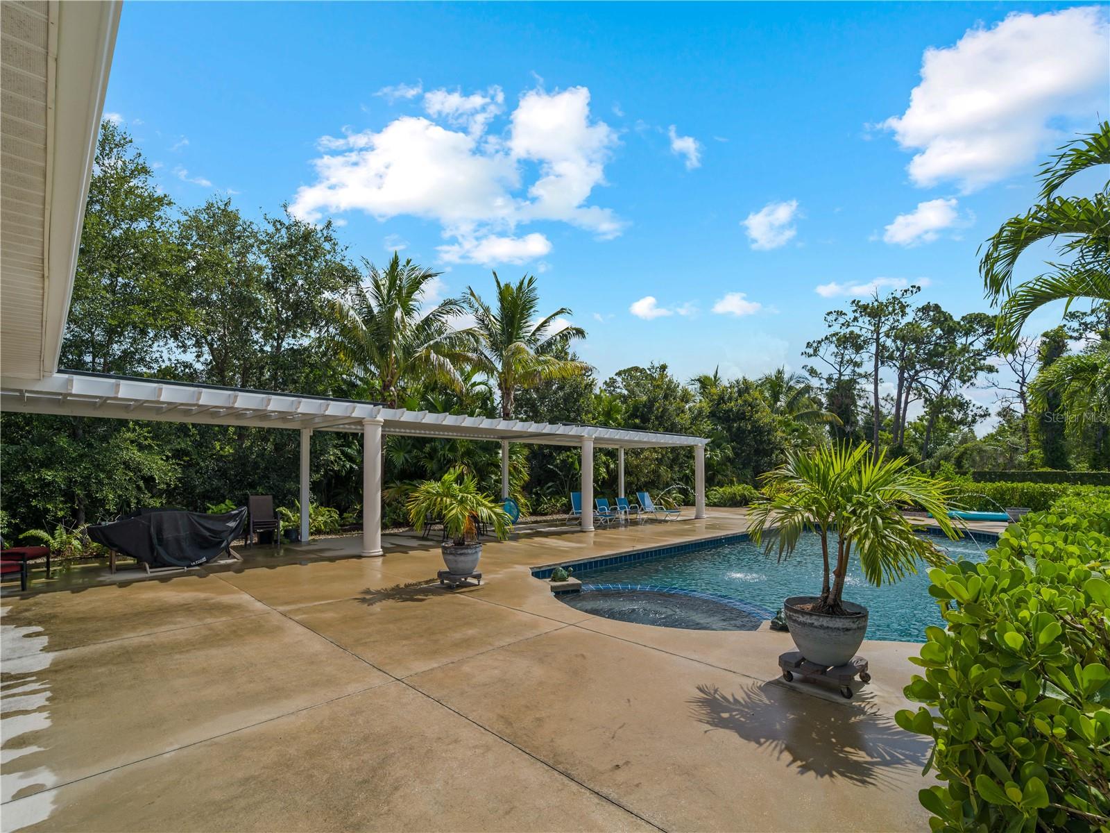 ENGLEWOOD GARDENS - Residential