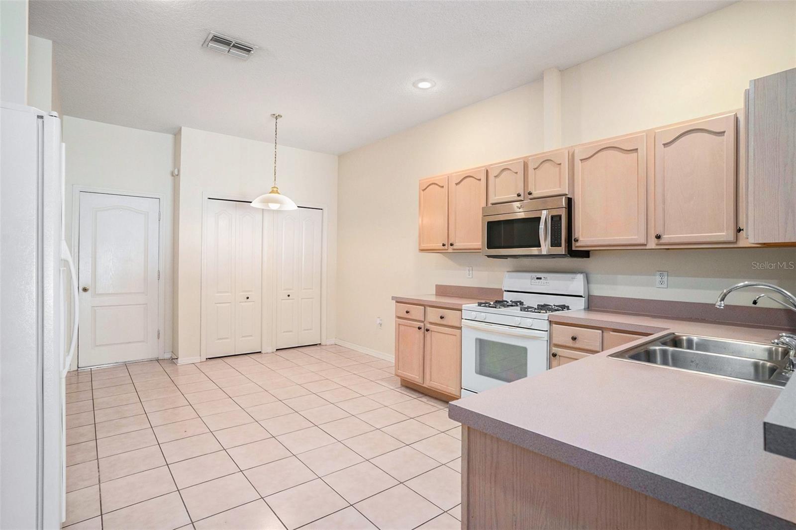 MEADOW POINTE PRCL 12 - Residential