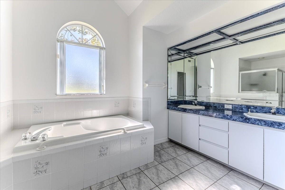 PRISTINE PLACE PH 1 - Residential