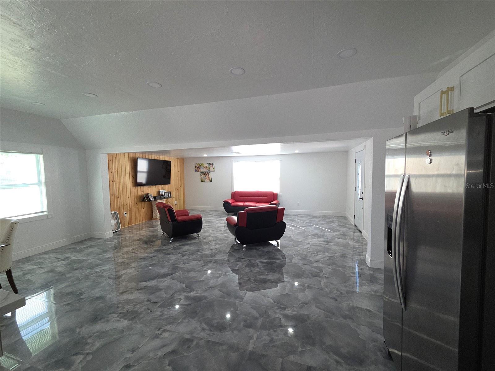 SARASOTA VENICE CO 09 37 18 - Residential