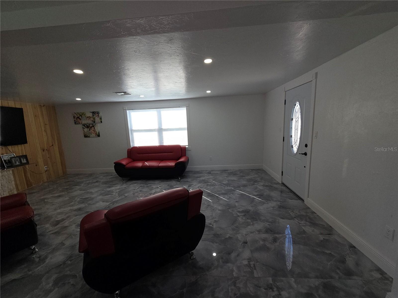 SARASOTA VENICE CO 09 37 18 - Residential