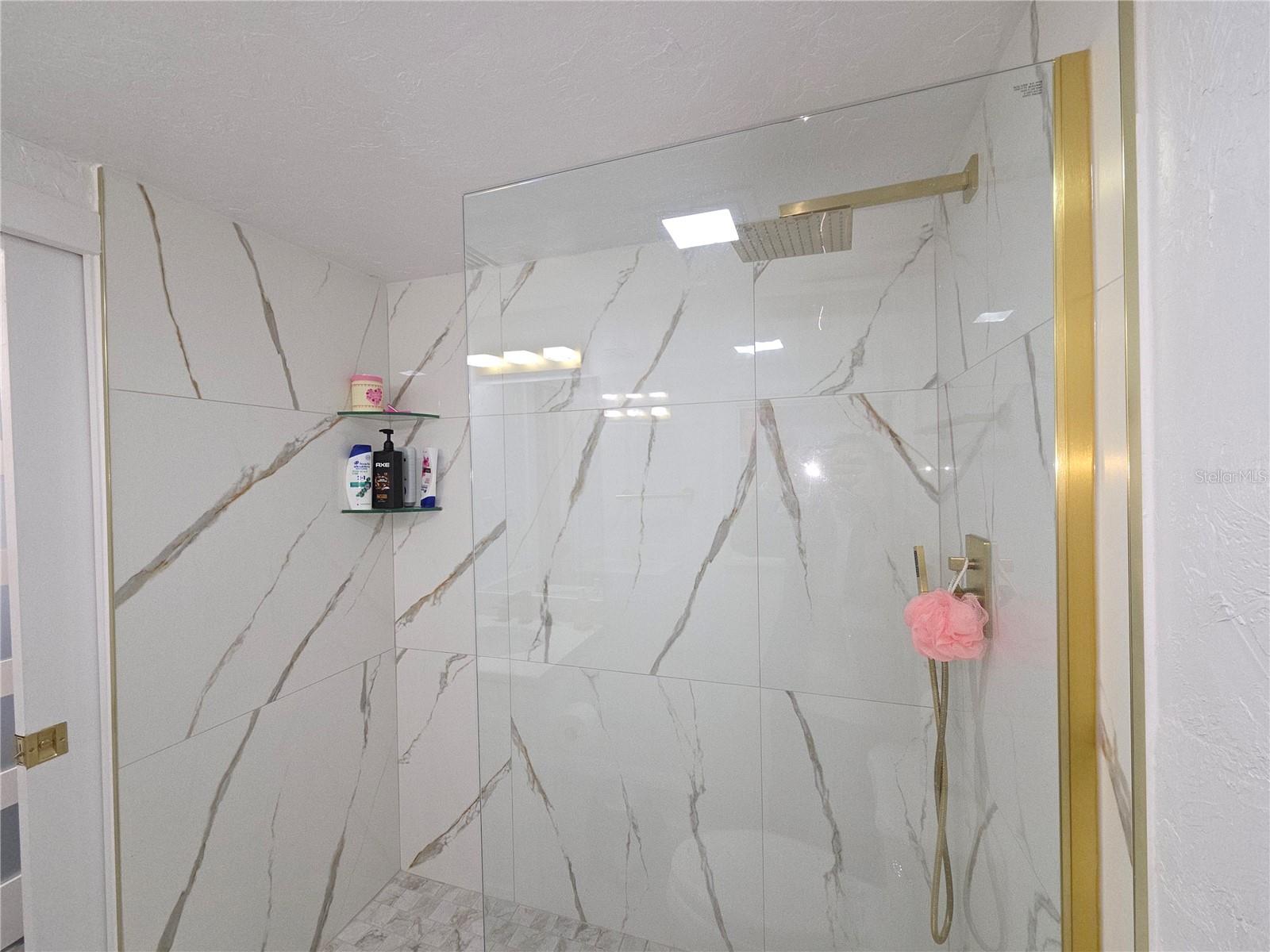 SARASOTA VENICE CO 09 37 18 - Residential