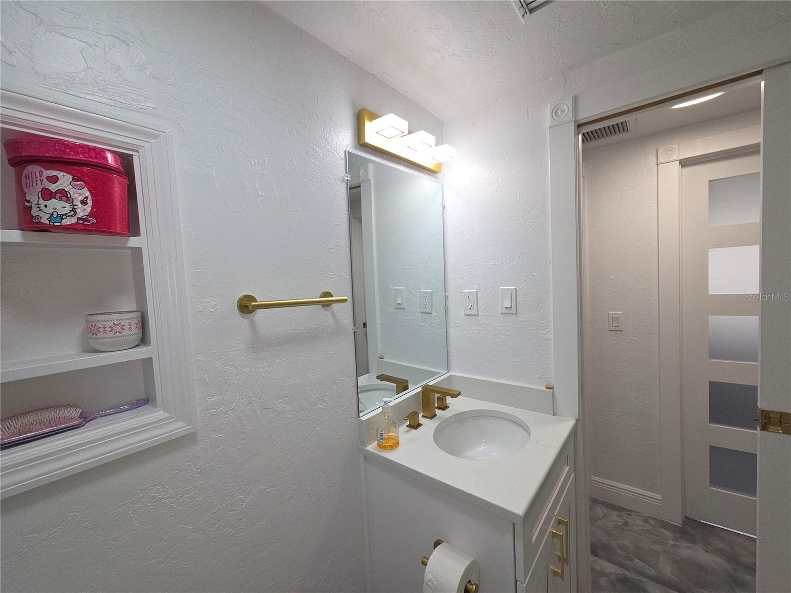 SARASOTA VENICE CO 09 37 18 - Residential