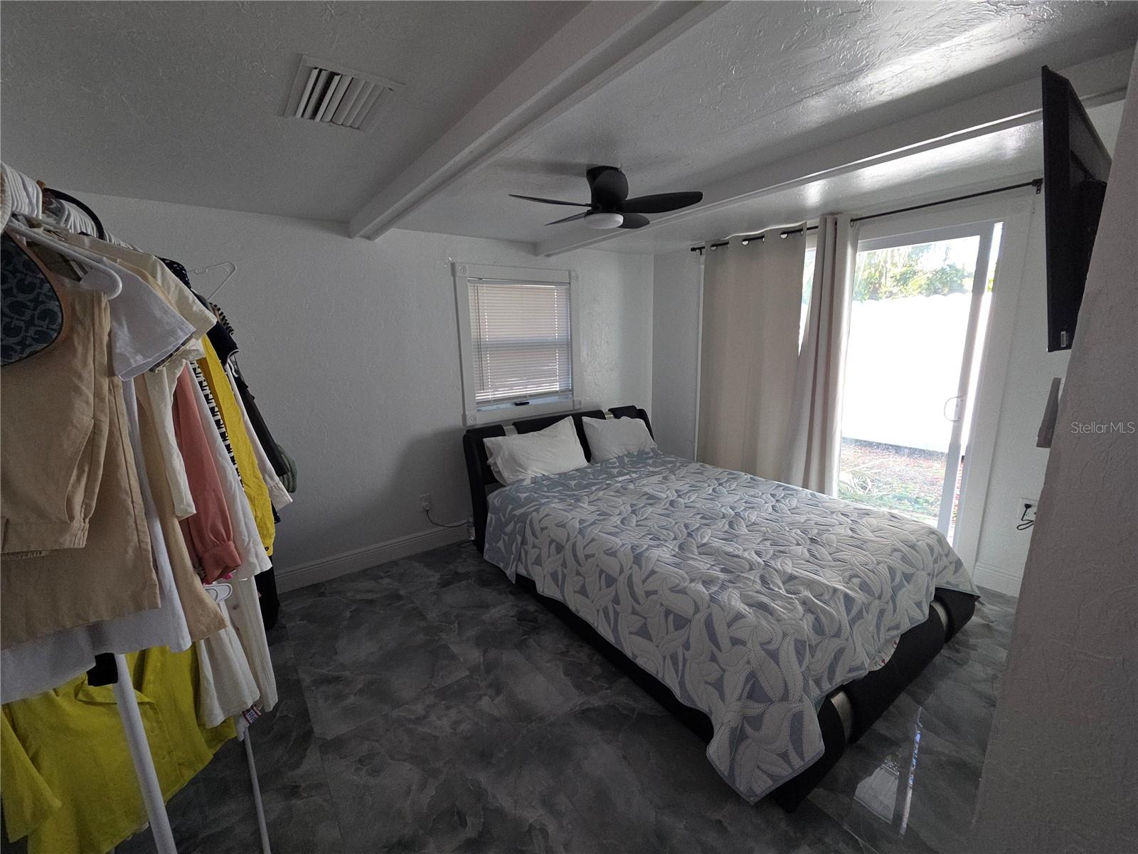 SARASOTA VENICE CO 09 37 18 - Residential