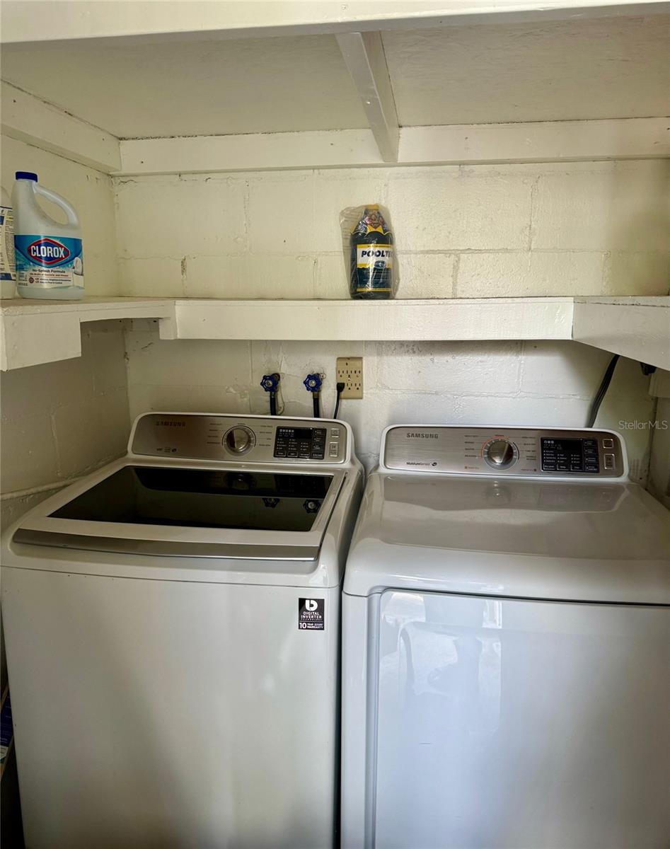 WINTER PARK WOODS CONDO - Residential