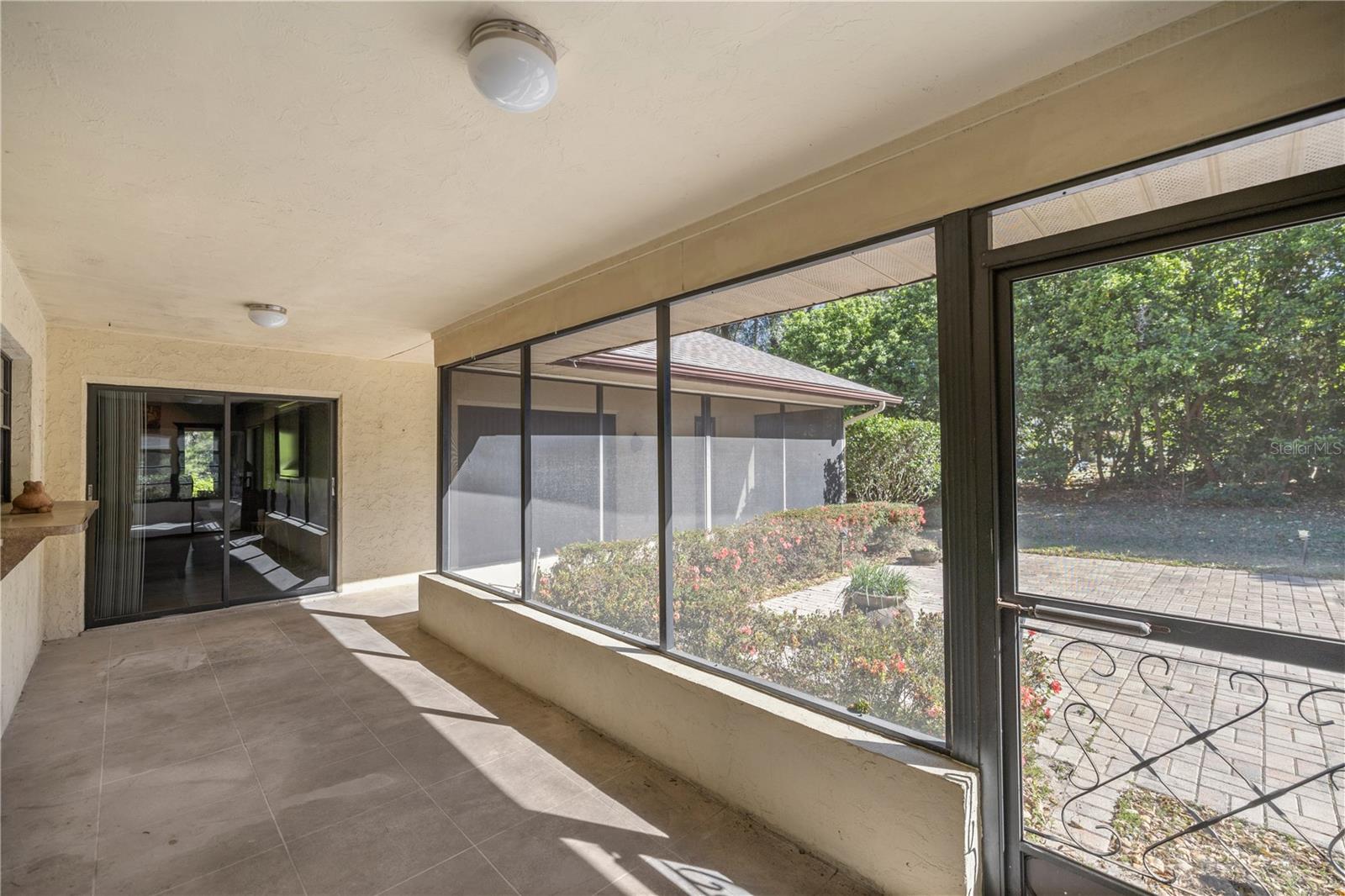 RAINBOW SPGS COUNTRY CLUB ESTATE - Residential Lease