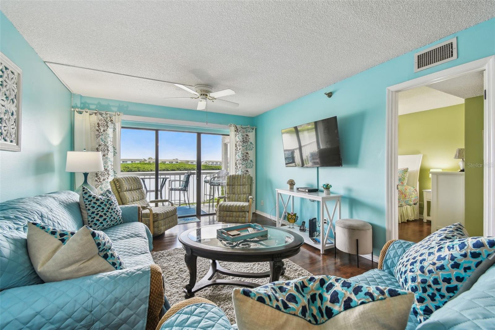 WATER VIEW CONDO - Residential