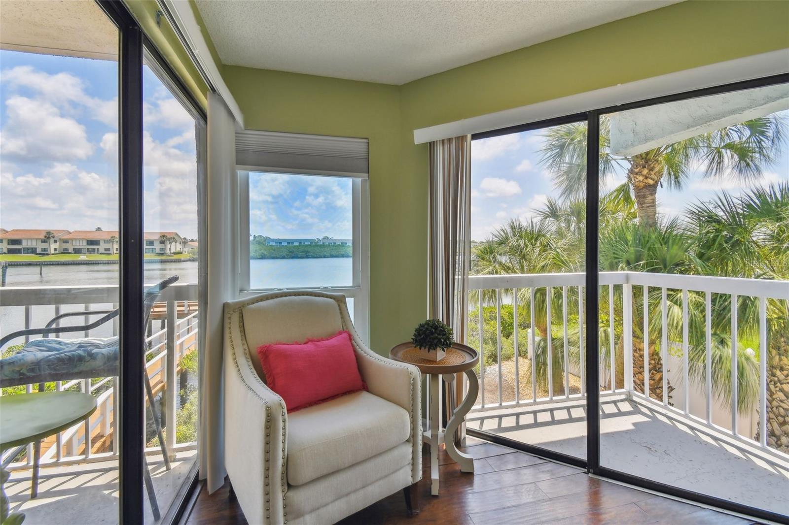 WATER VIEW CONDO - Residential