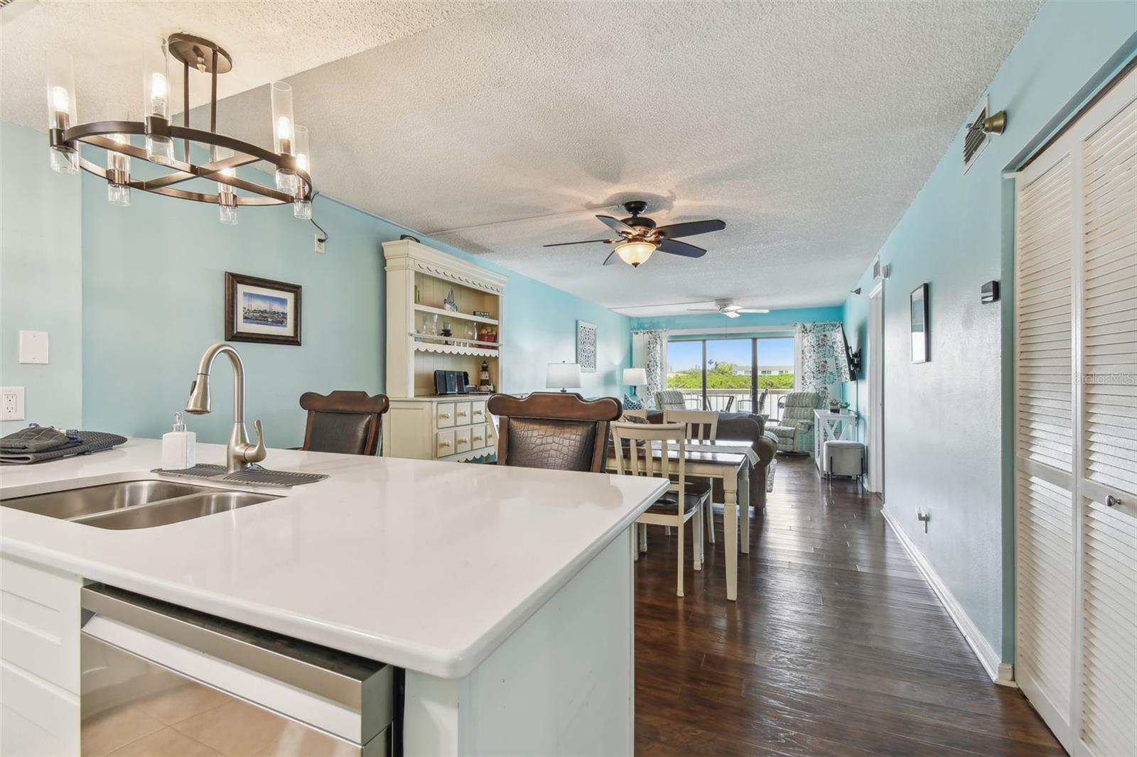 WATER VIEW CONDO - Residential