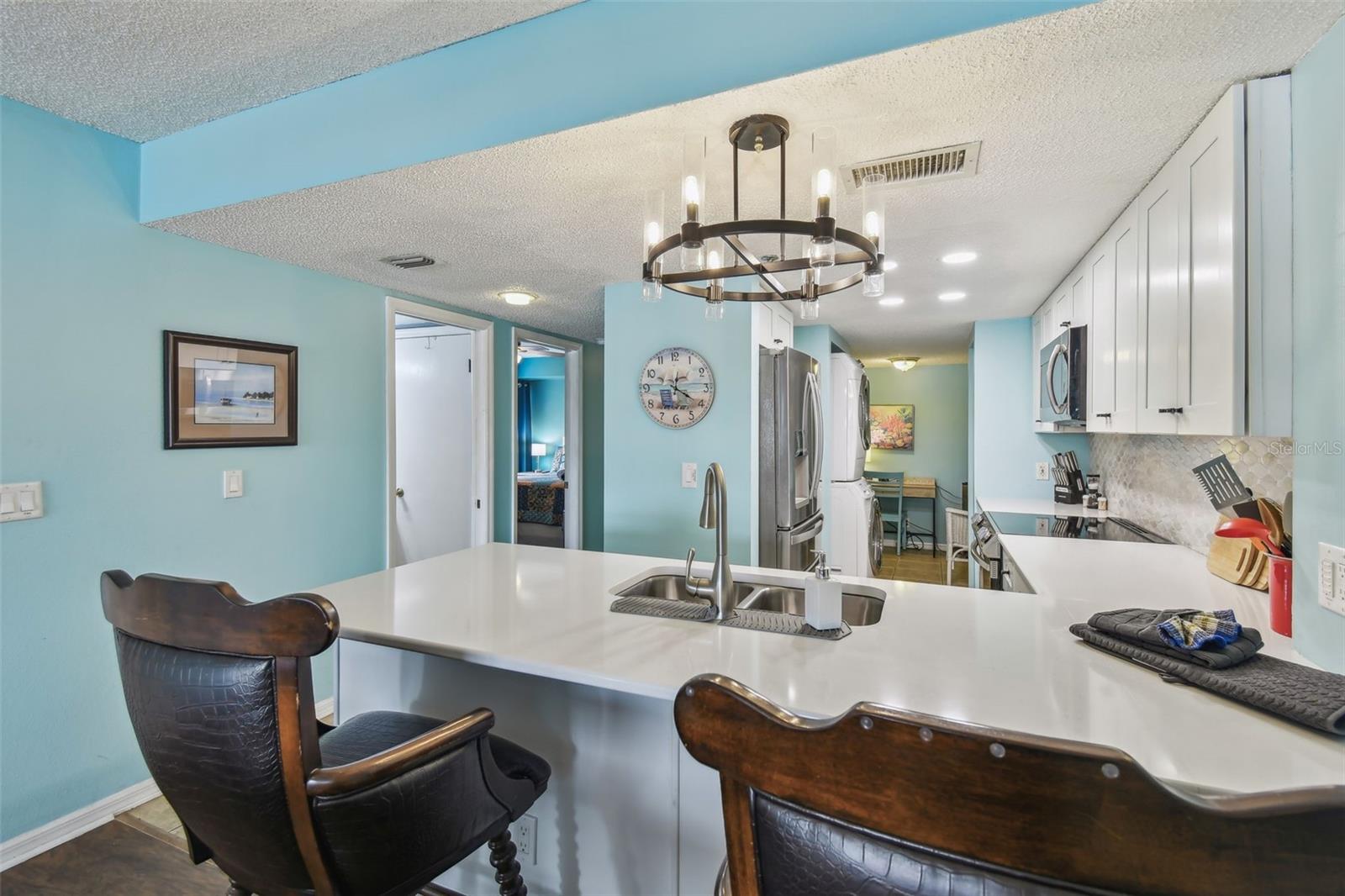 WATER VIEW CONDO - Residential