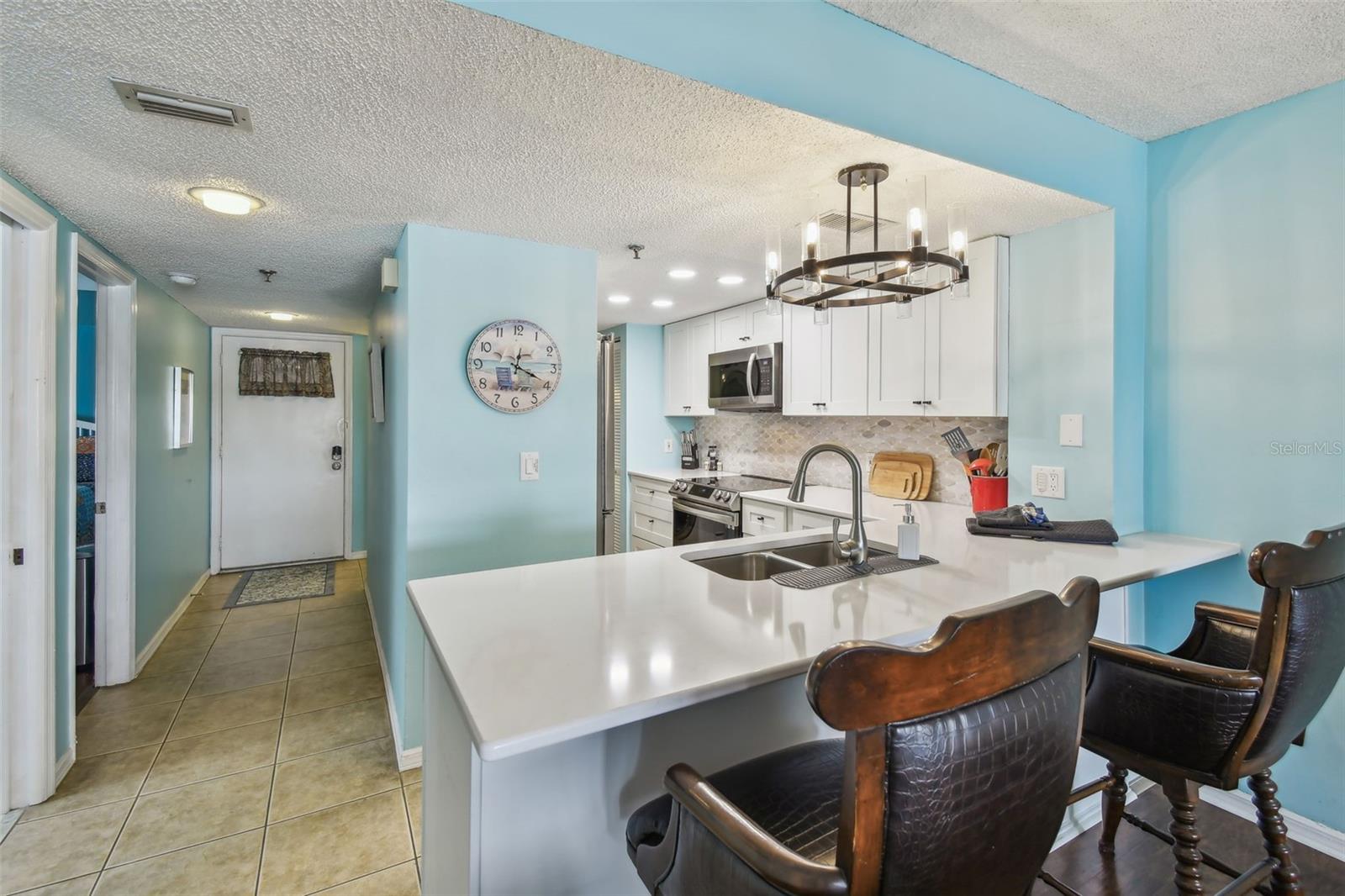 WATER VIEW CONDO - Residential