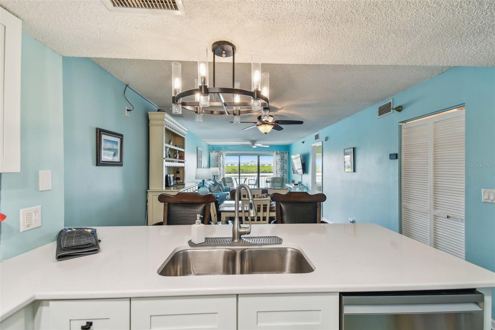 WATER VIEW CONDO - Residential