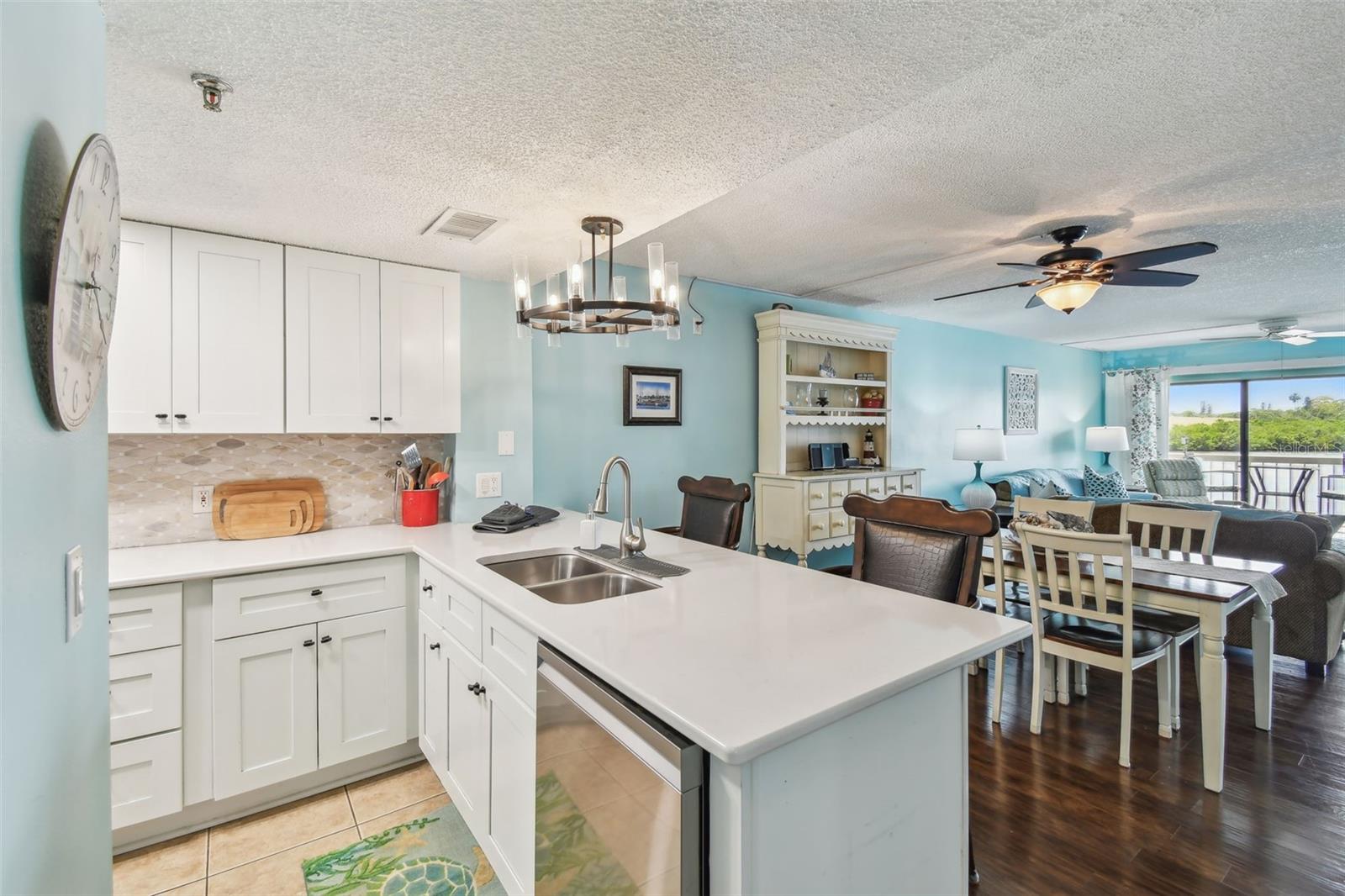 WATER VIEW CONDO - Residential