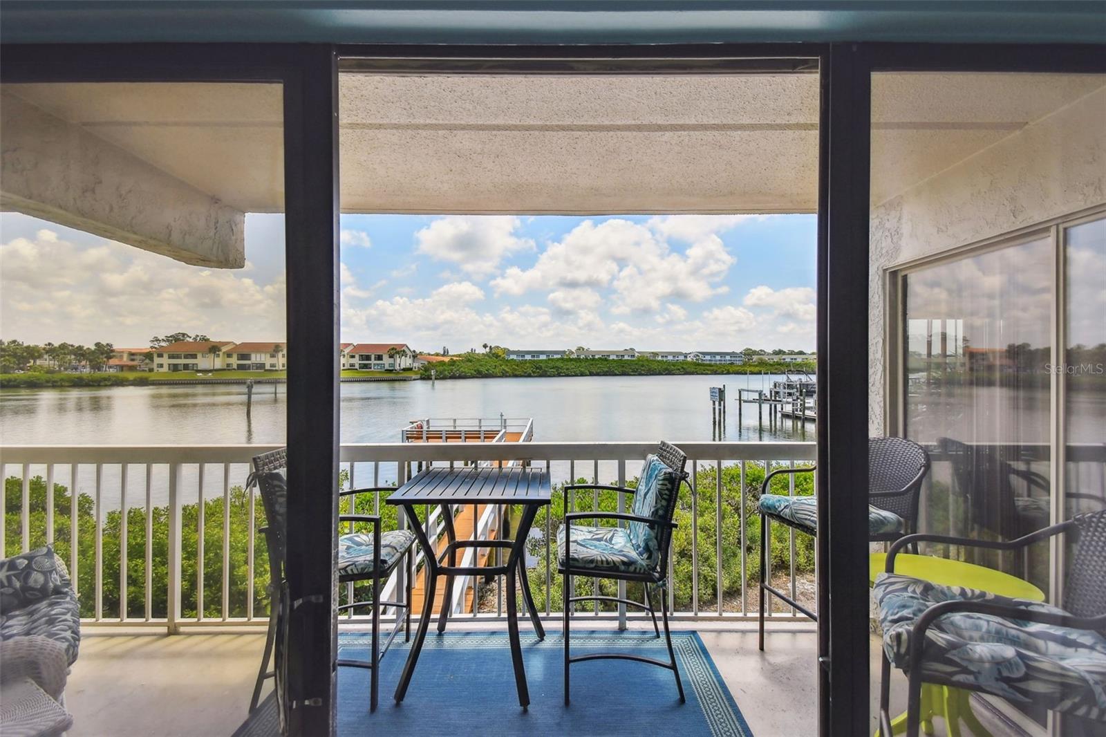 WATER VIEW CONDO - Residential