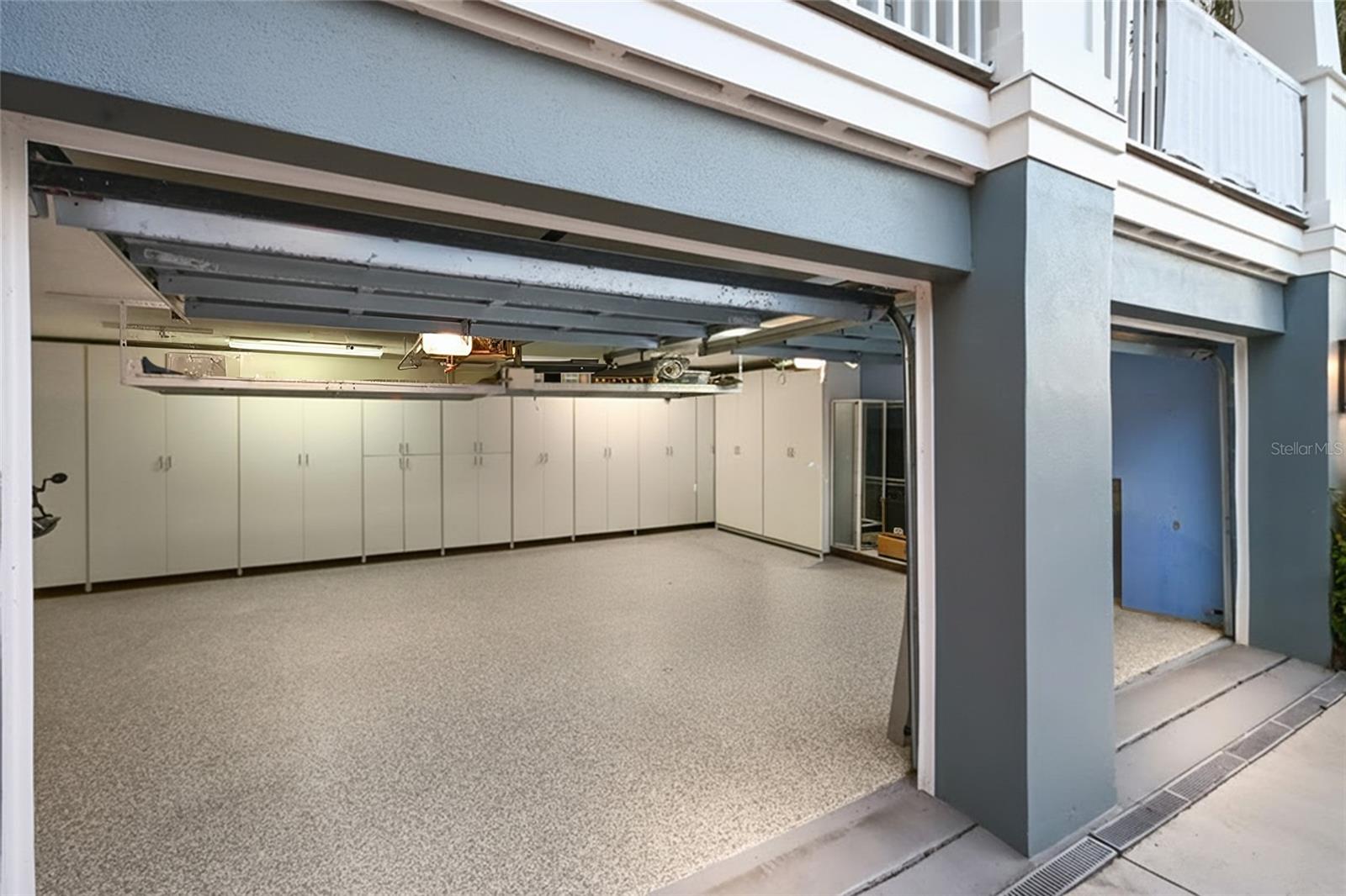 LINCOLN PARK ON HUDSON BAYOU - Residential