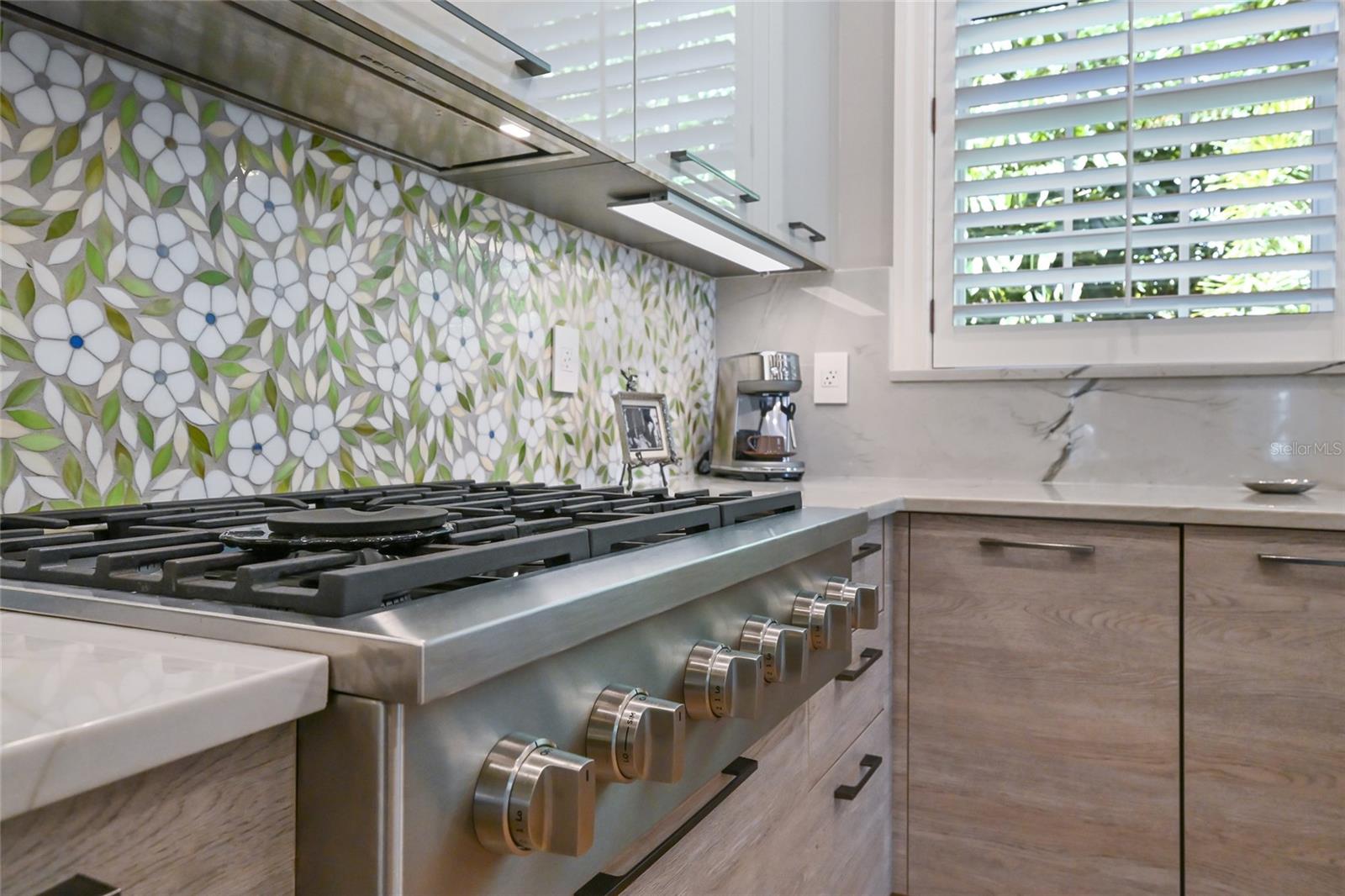 LINCOLN PARK ON HUDSON BAYOU - Residential