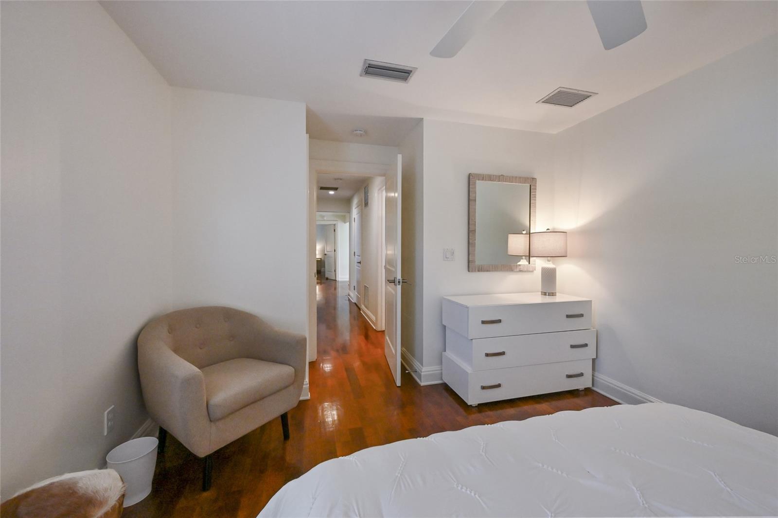 LINCOLN PARK ON HUDSON BAYOU - Residential