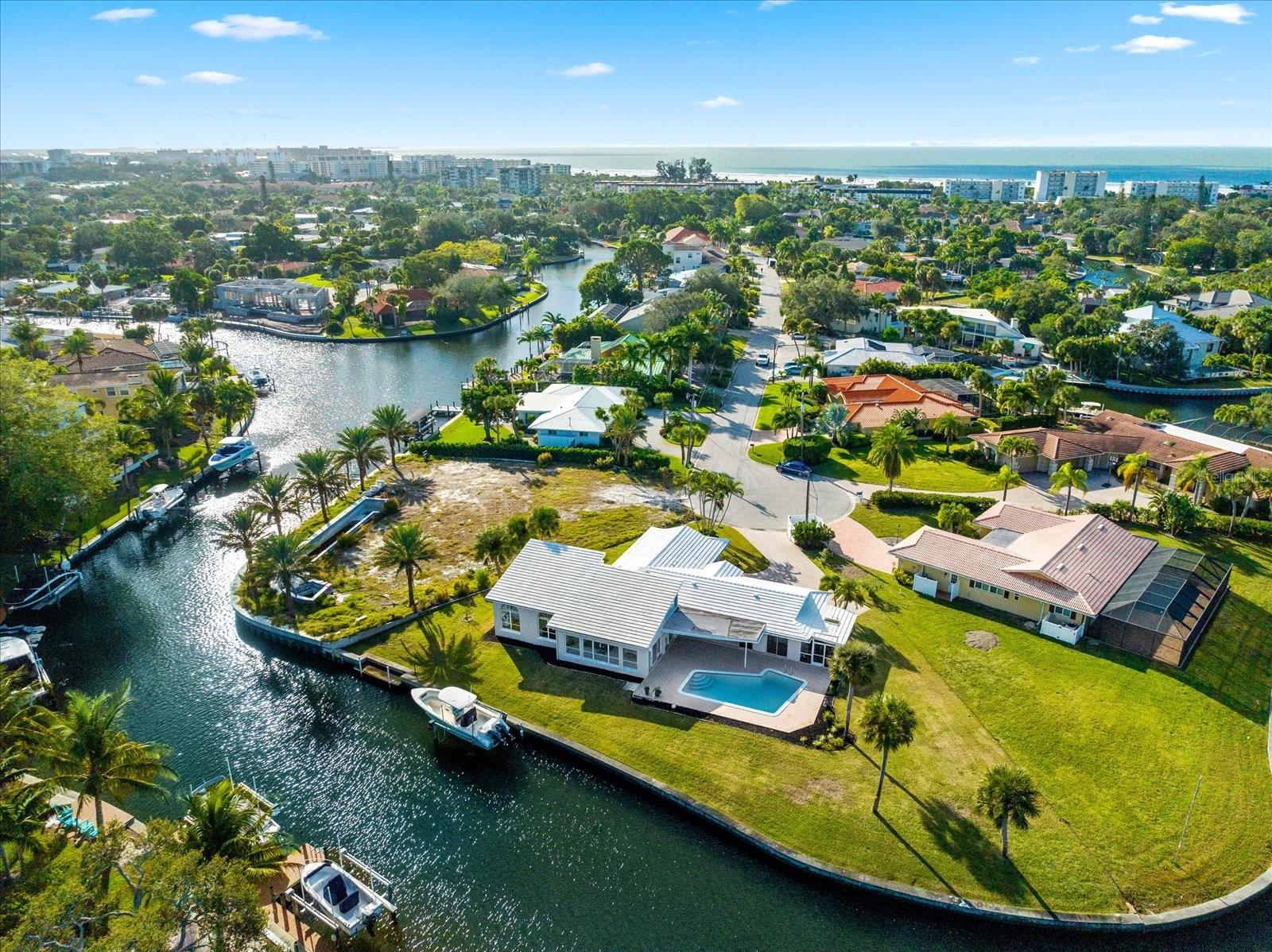 SIESTA ISLES - Residential