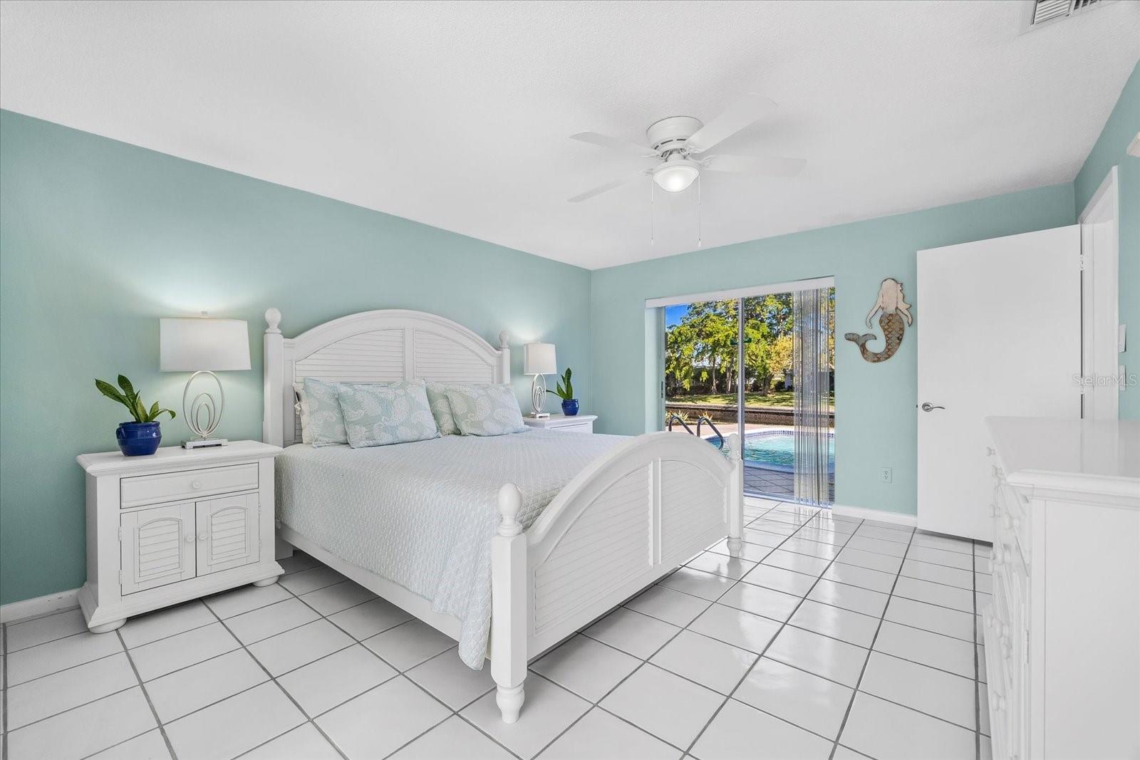 SIESTA ISLES - Residential