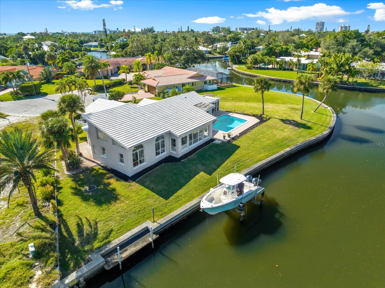SIESTA ISLES - Residential