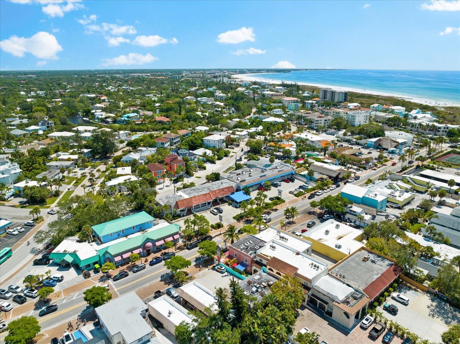 SIESTA ISLES - Residential