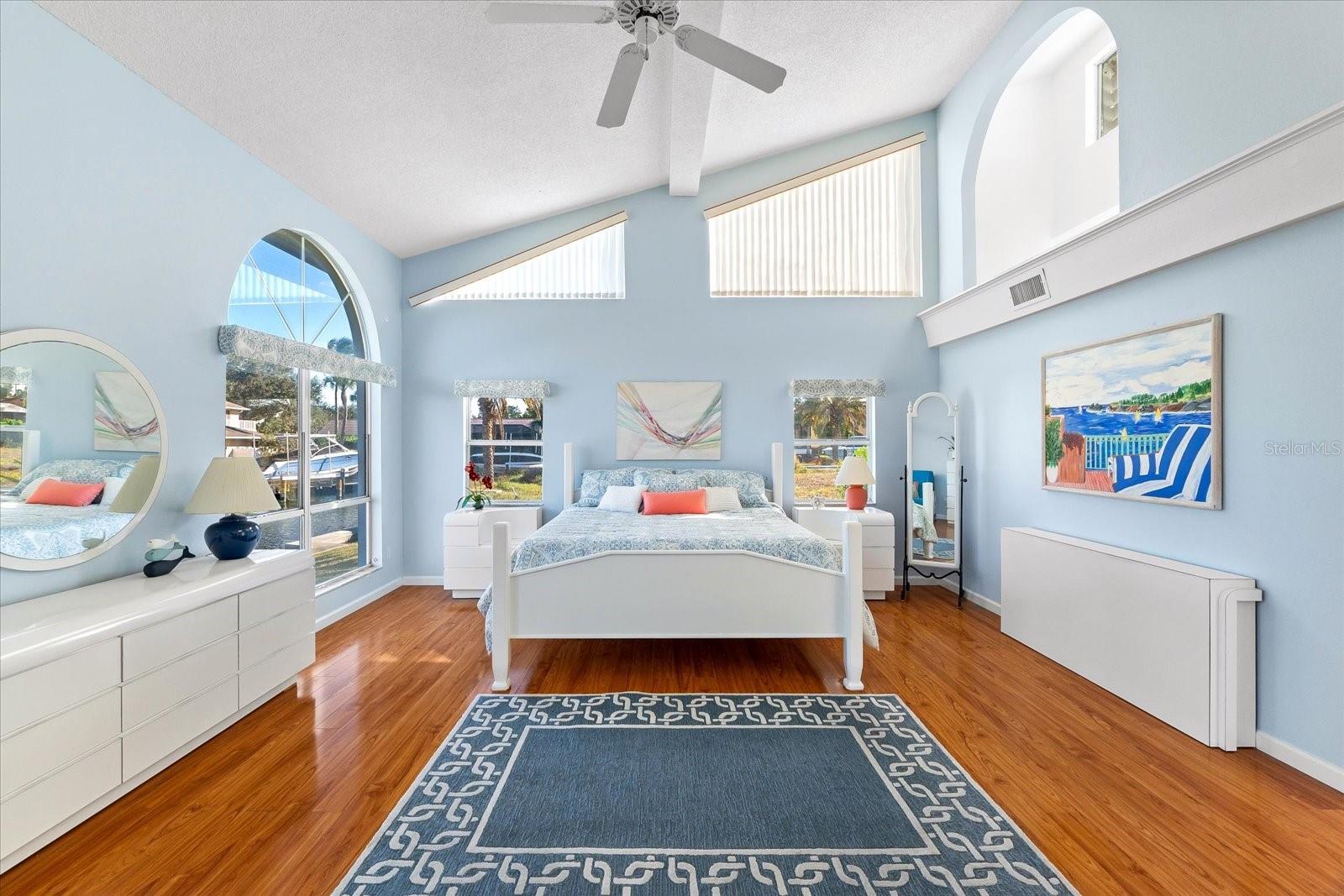 SIESTA ISLES - Residential
