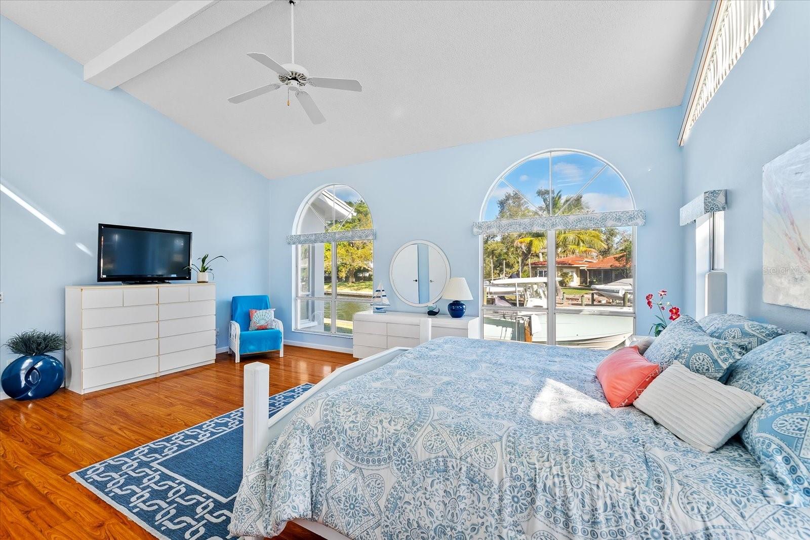 SIESTA ISLES - Residential