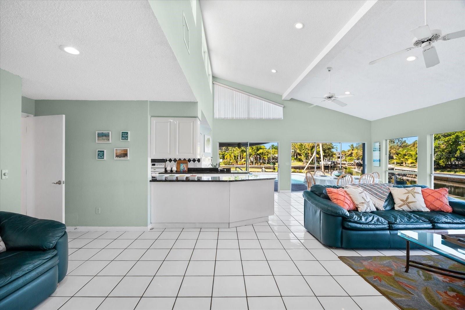 SIESTA ISLES - Residential