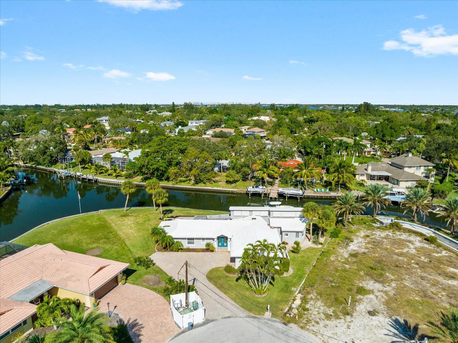 SIESTA ISLES - Residential