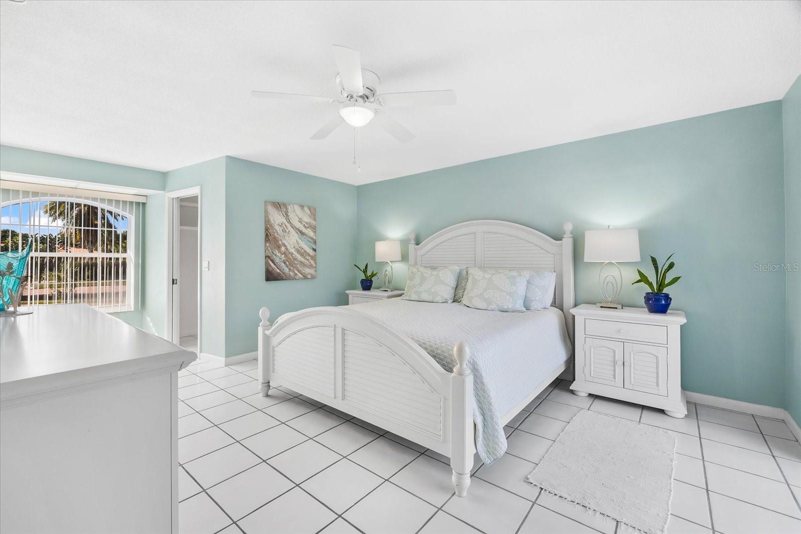 SIESTA ISLES - Residential