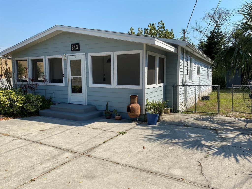 Photo of 313 S Observatory Drive, Orlando, FL 32835 (MLS # O6430024)