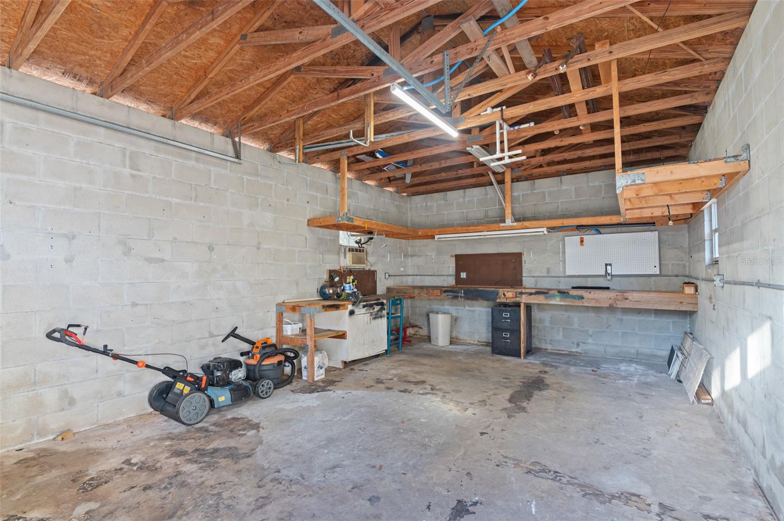 BEAR CREEK ESTATES - Residential