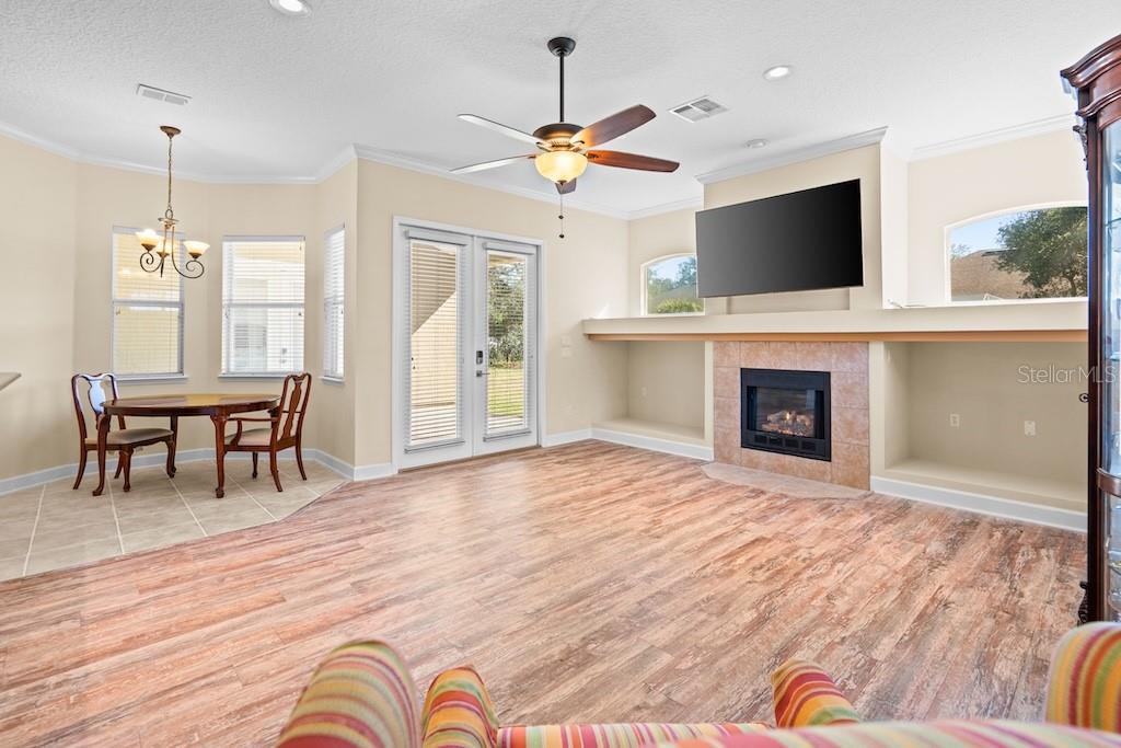 MARSHALL CRK DRI - Residential