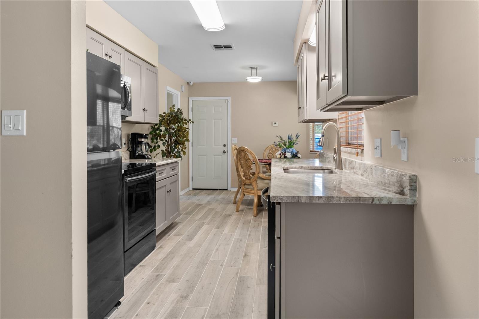 ORANGE CENTER - Commercial Sale