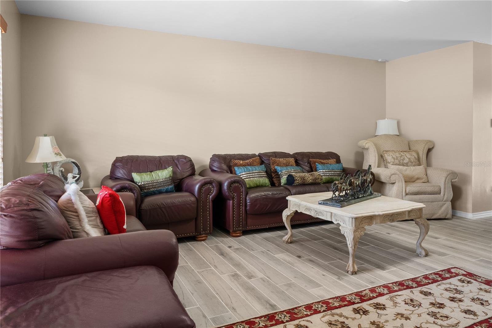 ORANGE CENTER - Commercial Sale