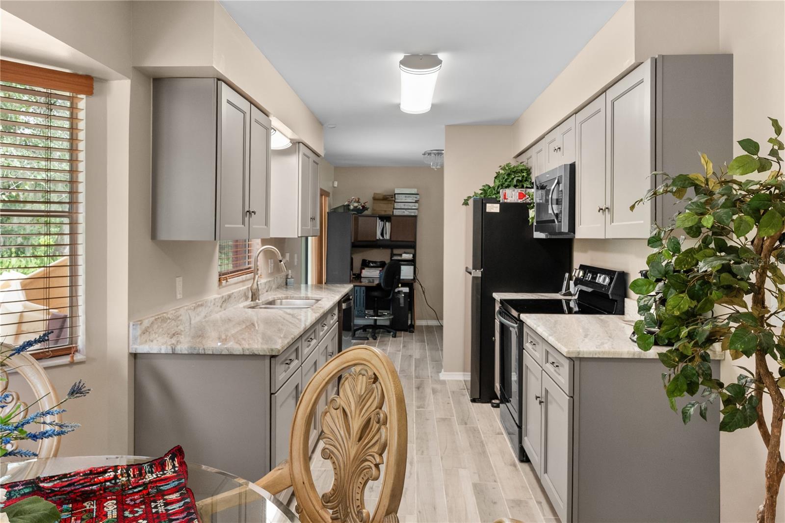ORANGE CENTER - Commercial Sale