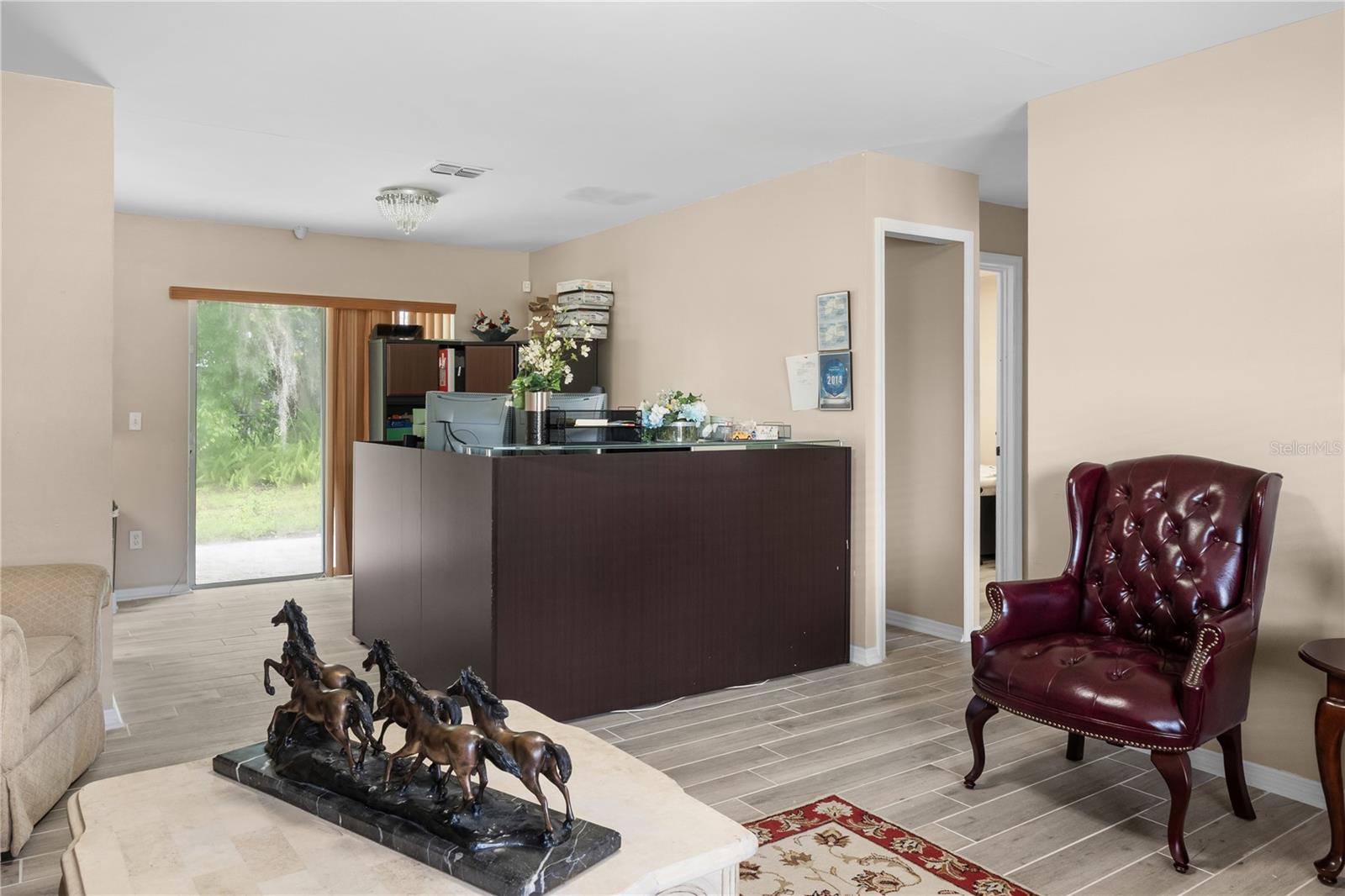ORANGE CENTER - Commercial Sale