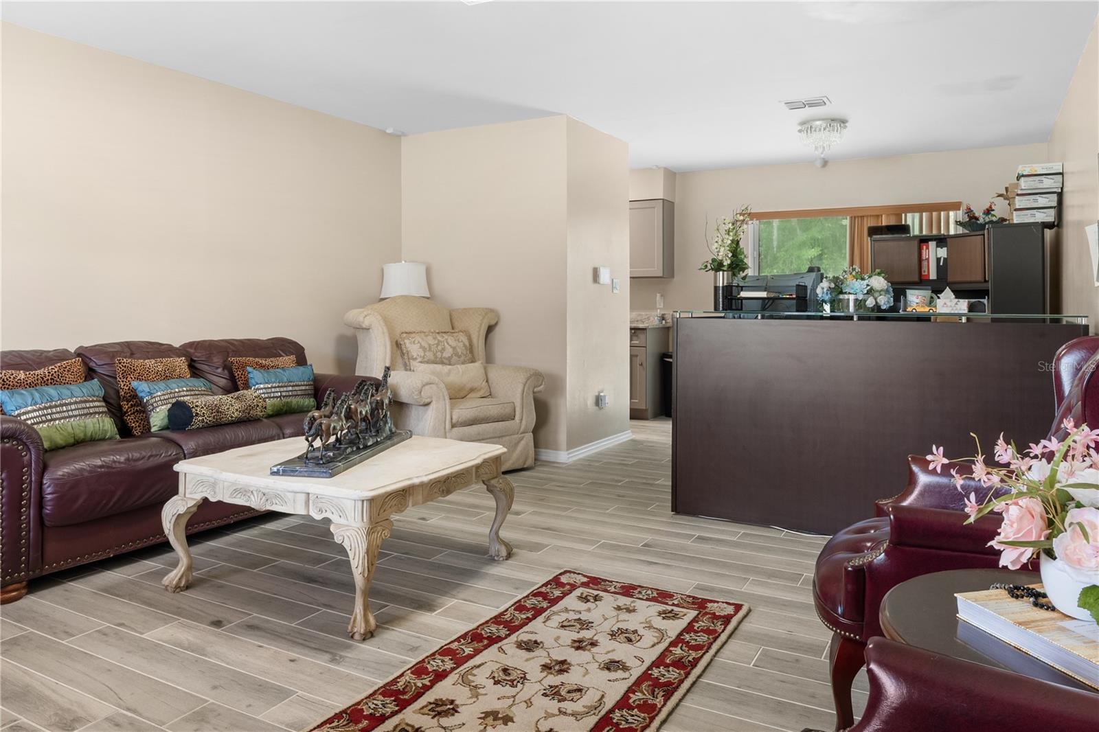 ORANGE CENTER - Commercial Sale