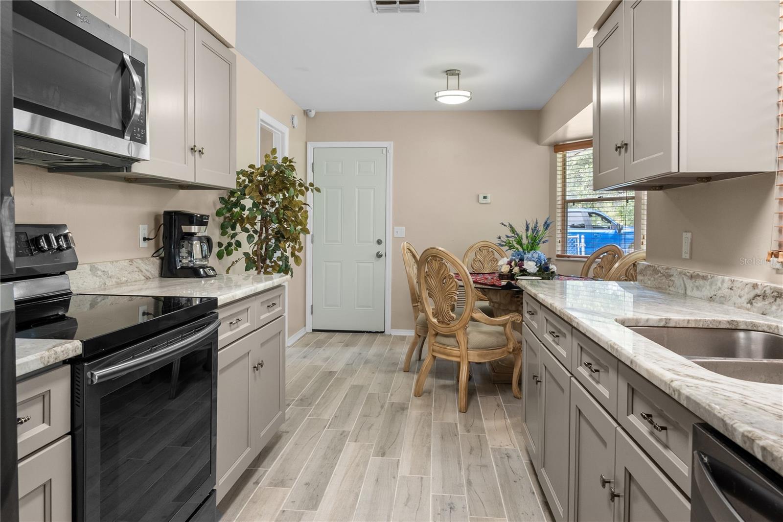 ORANGE CENTER - Commercial Sale