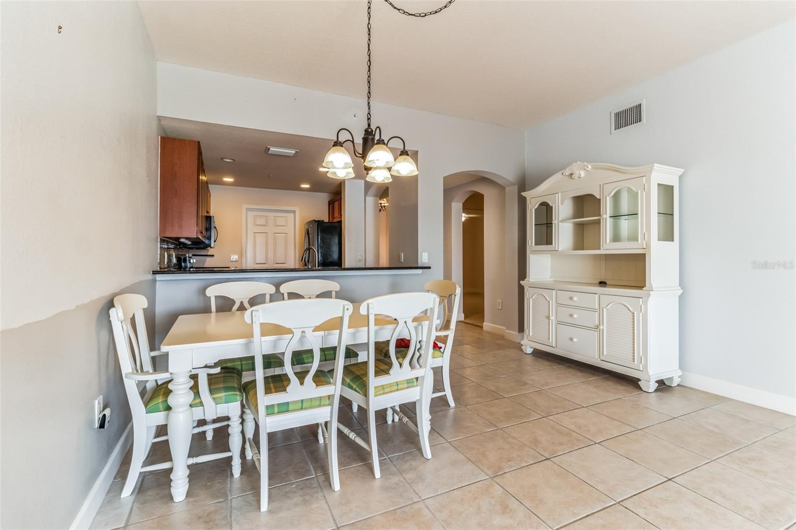 ACAPULCO LAKES - Residential