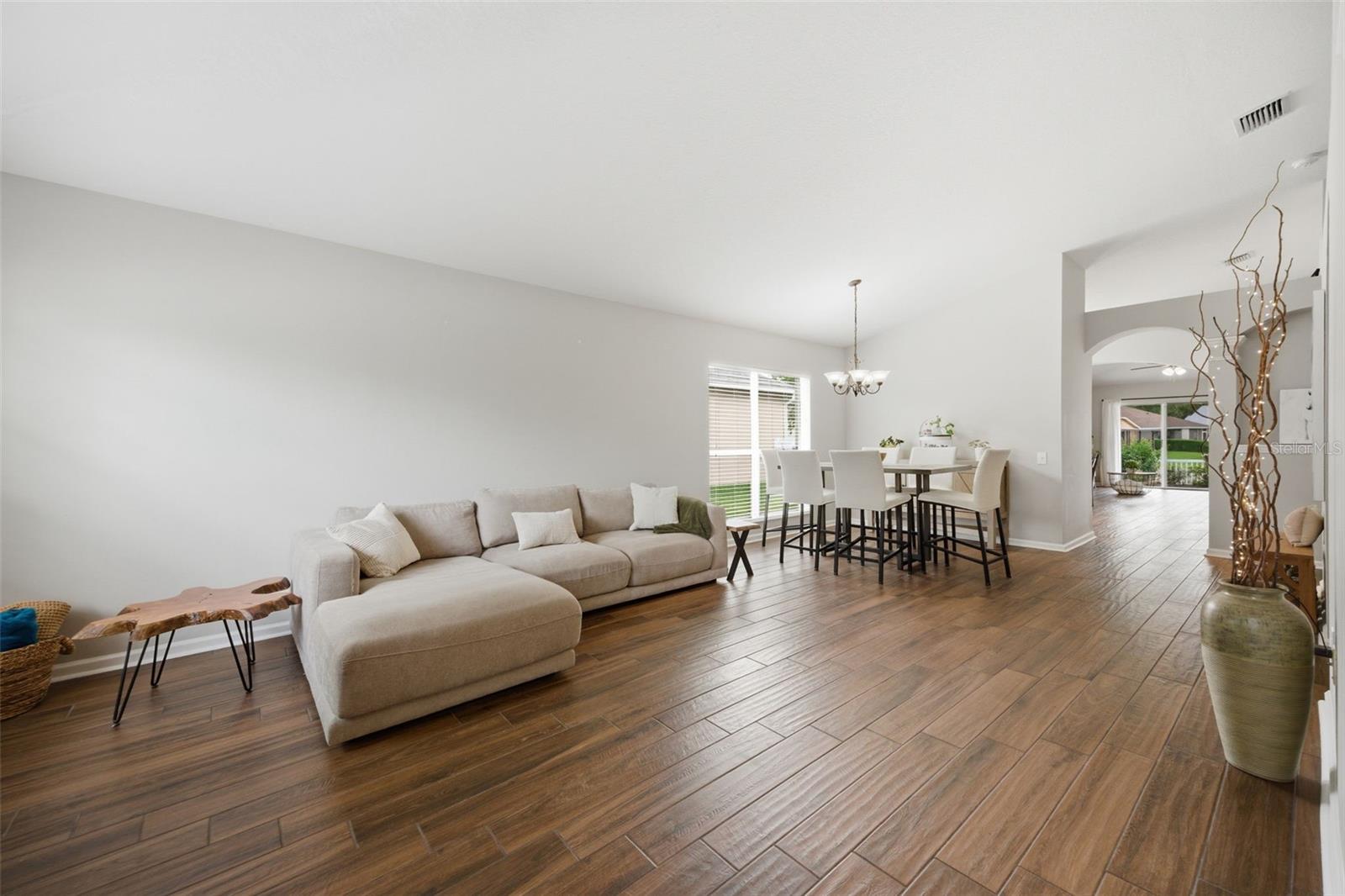LEXINGTON OAKS VLGS 23 & 24 - Residential