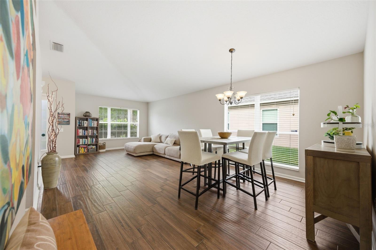 LEXINGTON OAKS VLGS 23 & 24 - Residential
