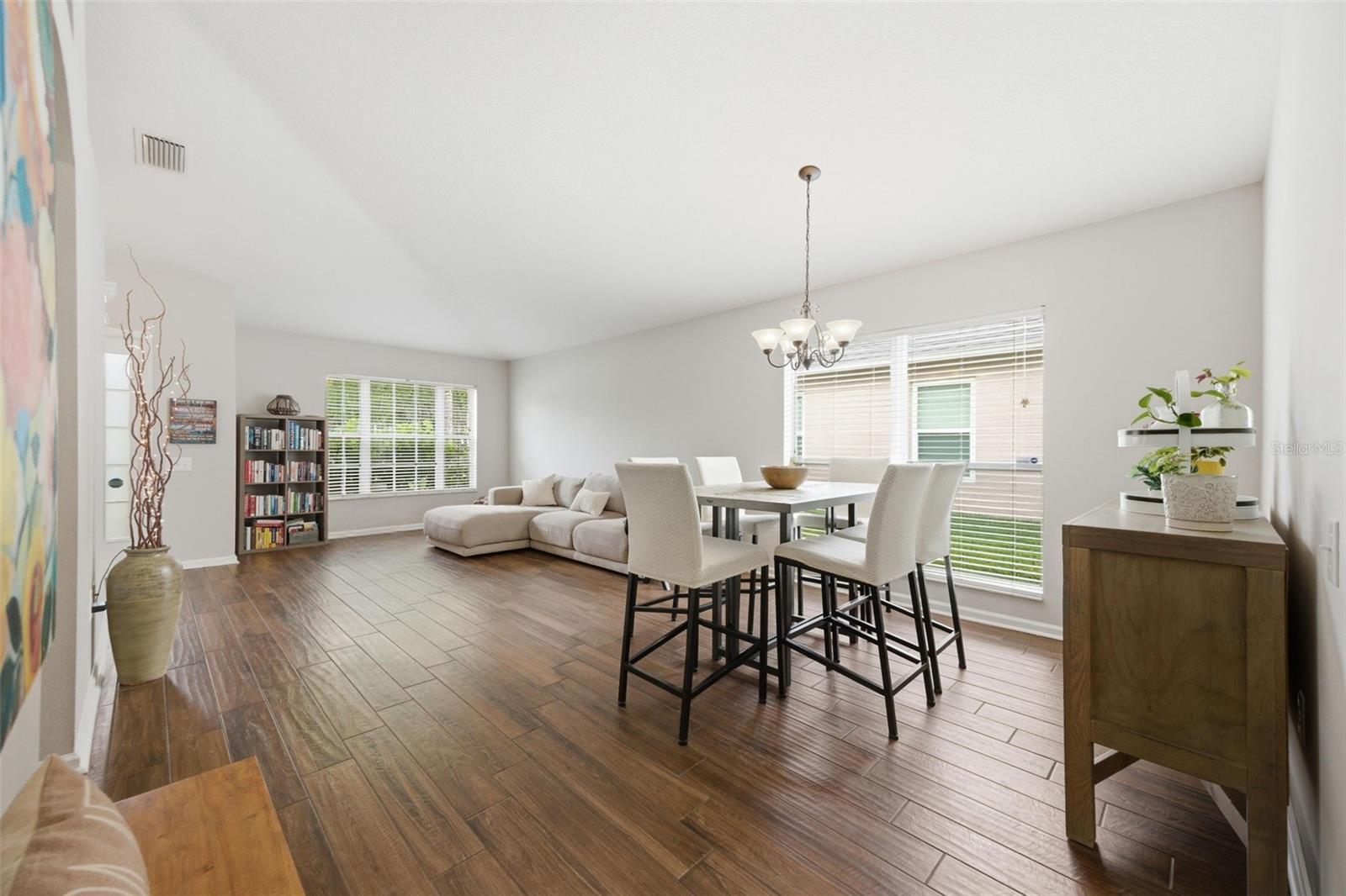 25114 LEXINGTON OAKS BOULEVARD
