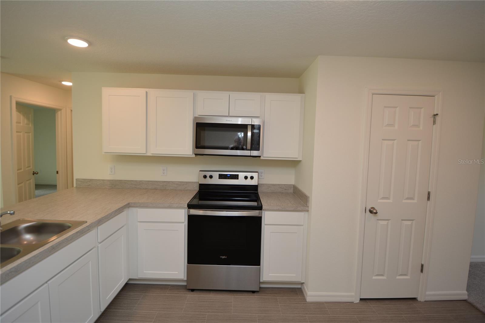 SEMINOLE WOODS - Residential Lease