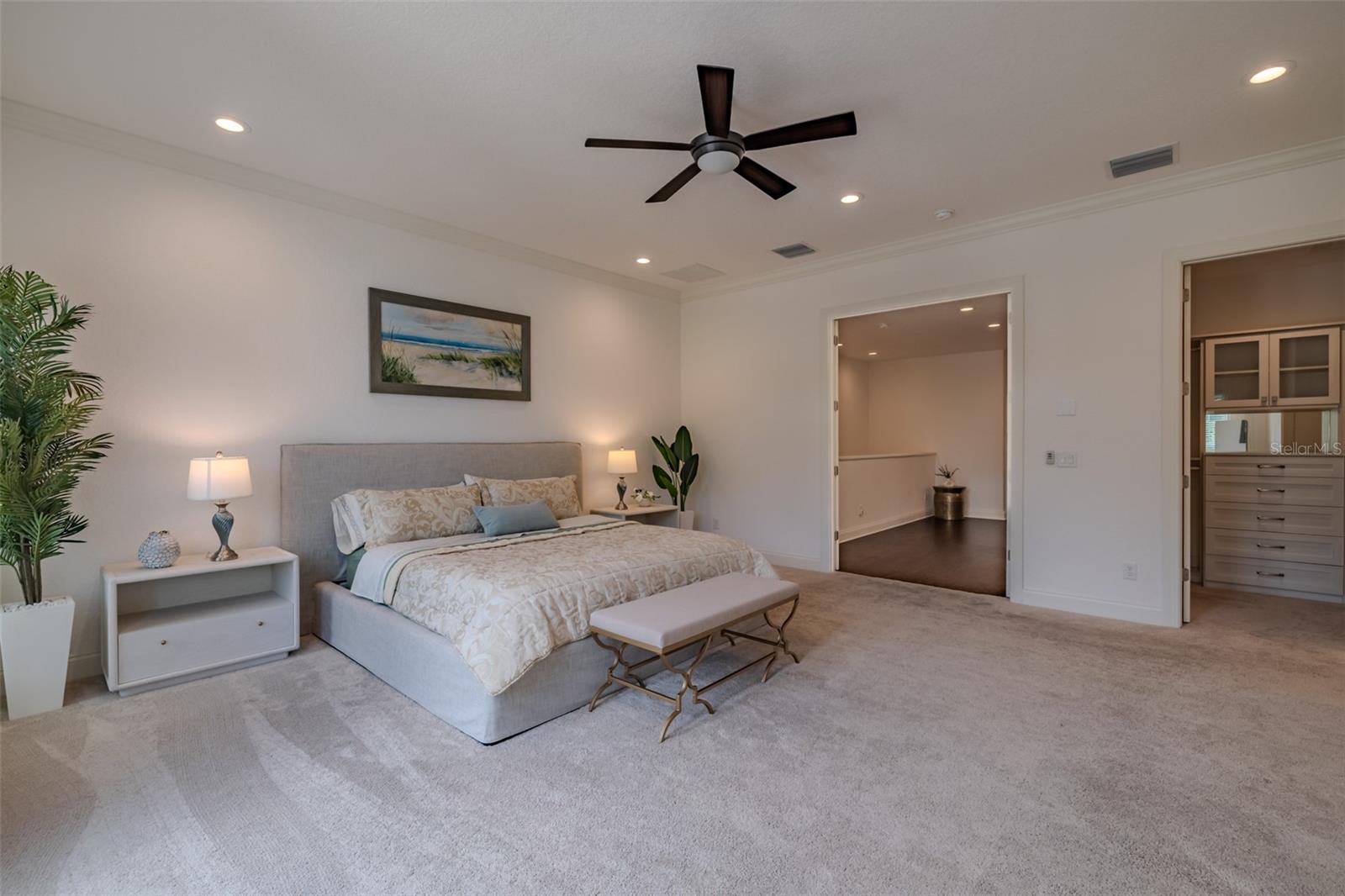 EMPEDRADO OAKS TWNHMS - Residential