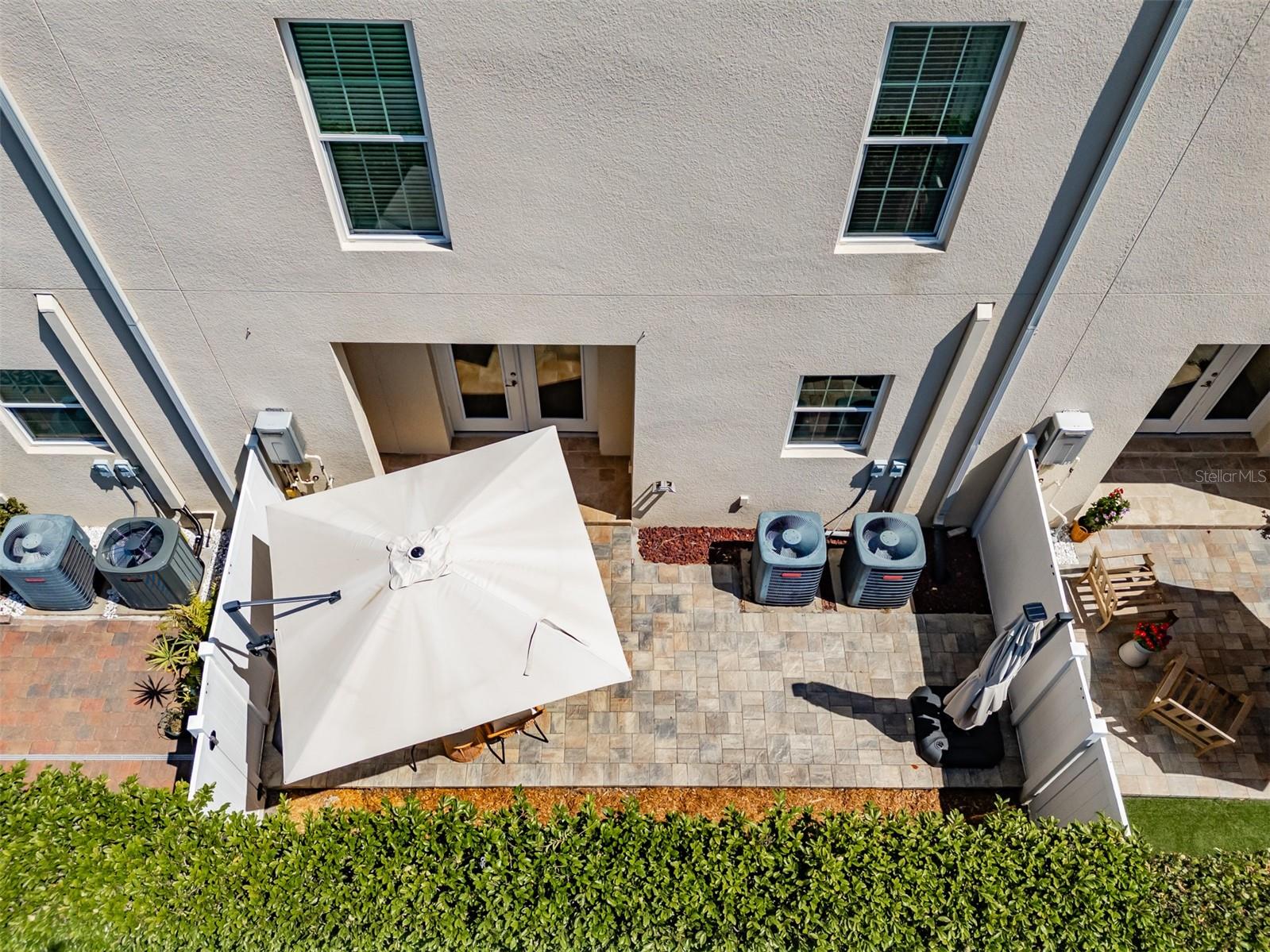 EMPEDRADO OAKS TWNHMS - Residential